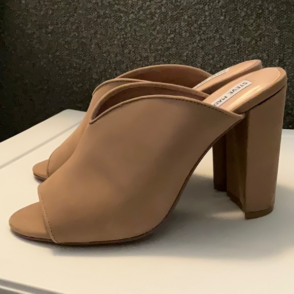 Steve Madden tan/nude heels. Size 9. Never worn. - Picture 3 of 7